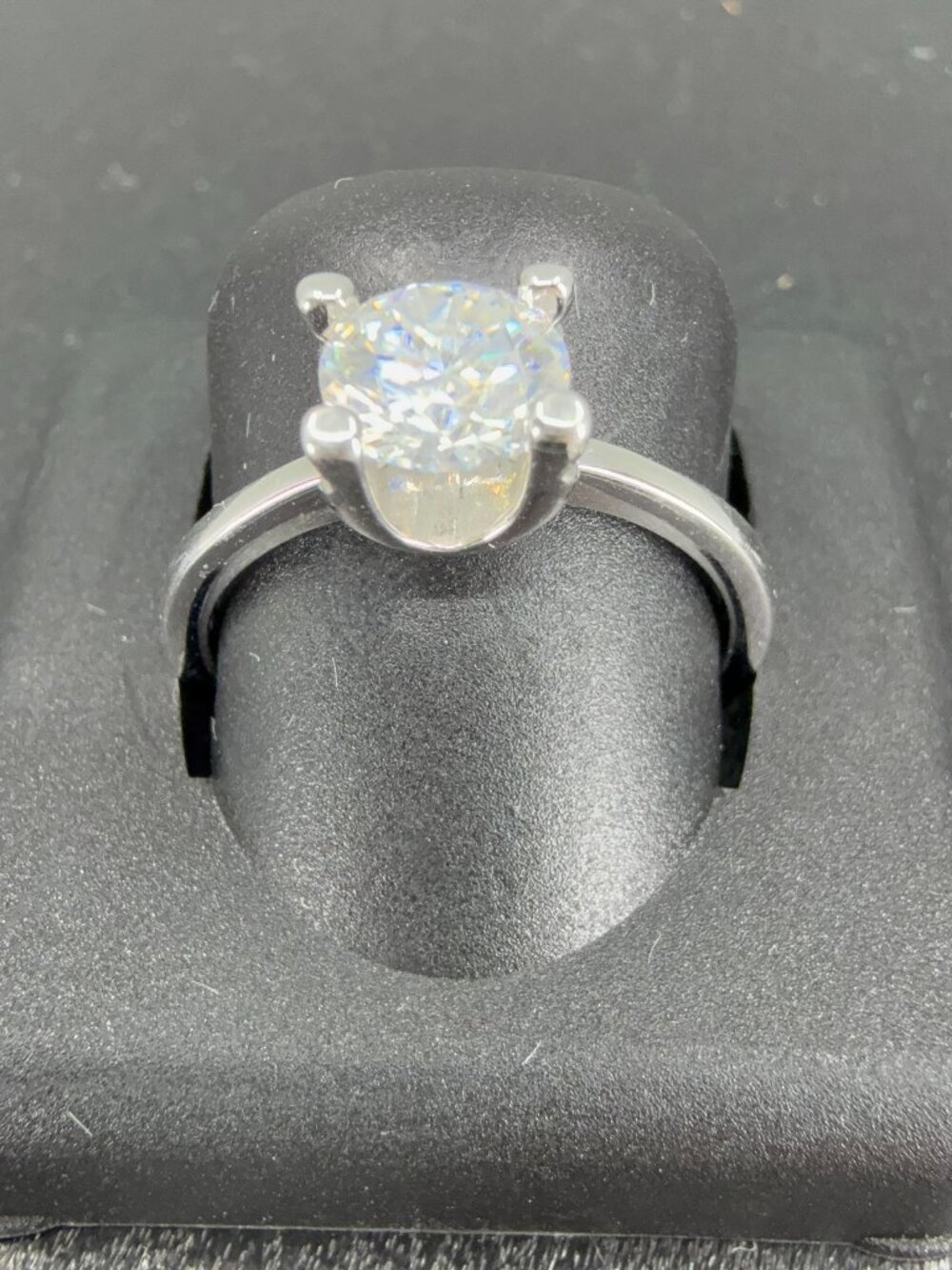 Moissanite Solitaire Engagement Ring S925 Silver 1CTW Round Brilliant Cut